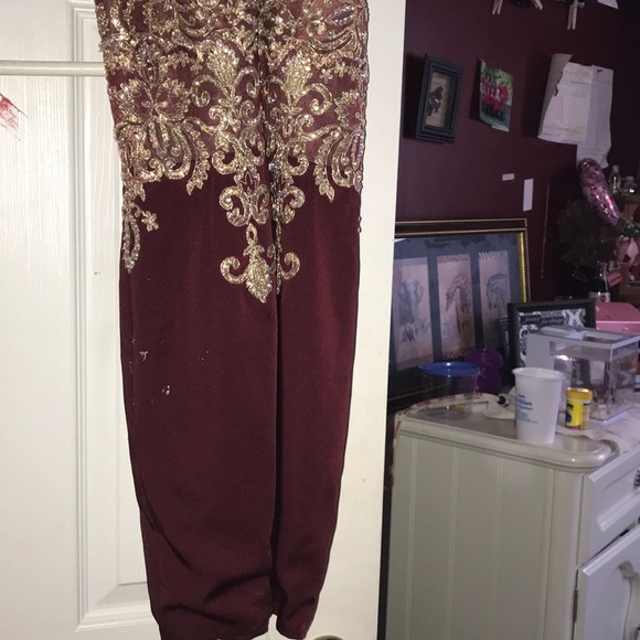 Maroon Hoco dress w/ gold and iridescent detail - Picture 4 of 7